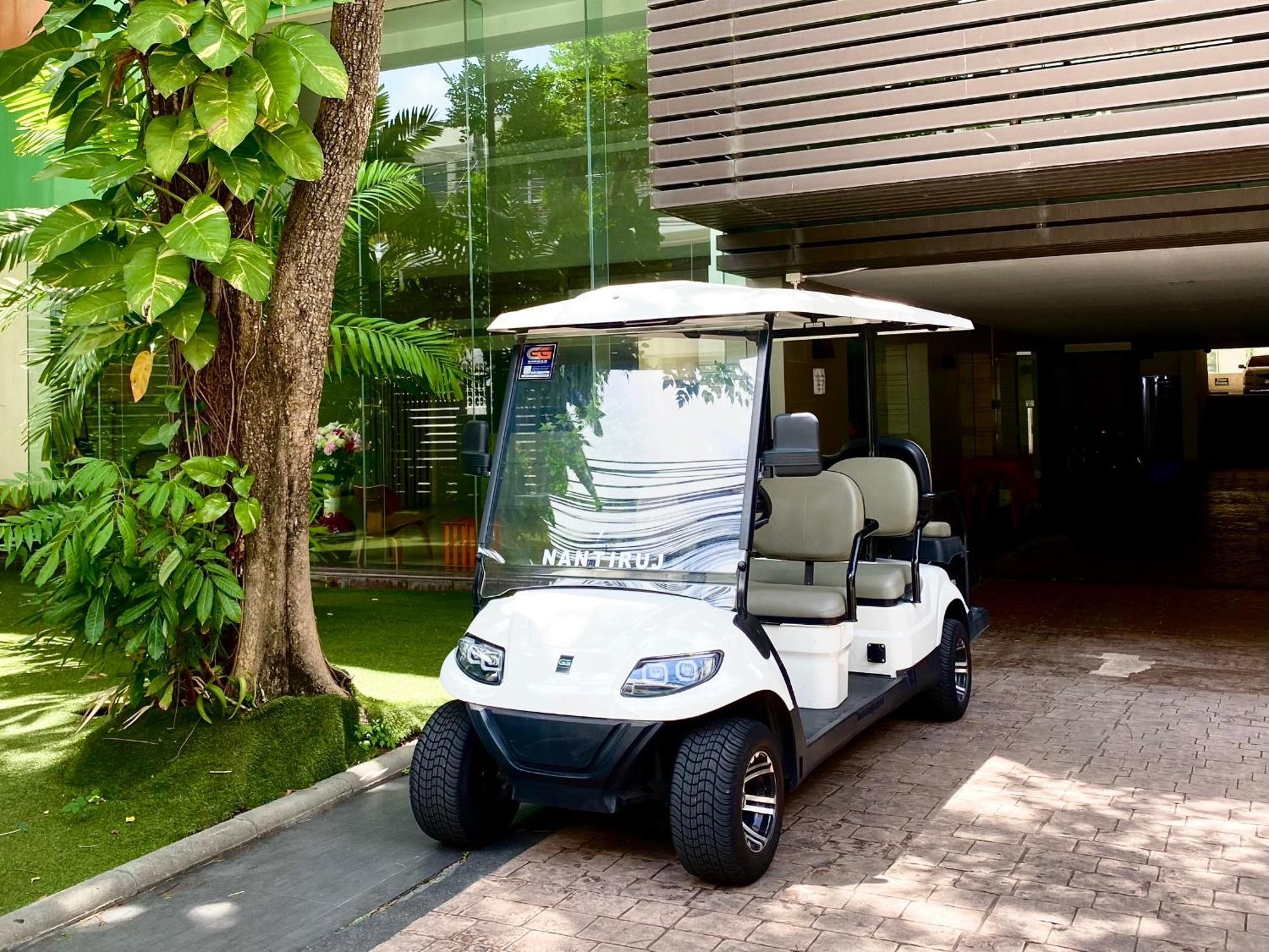 Nantiruj Tower: Serviced Apartments in Sukhumvit Soi 8 Bangkok Exterior photo